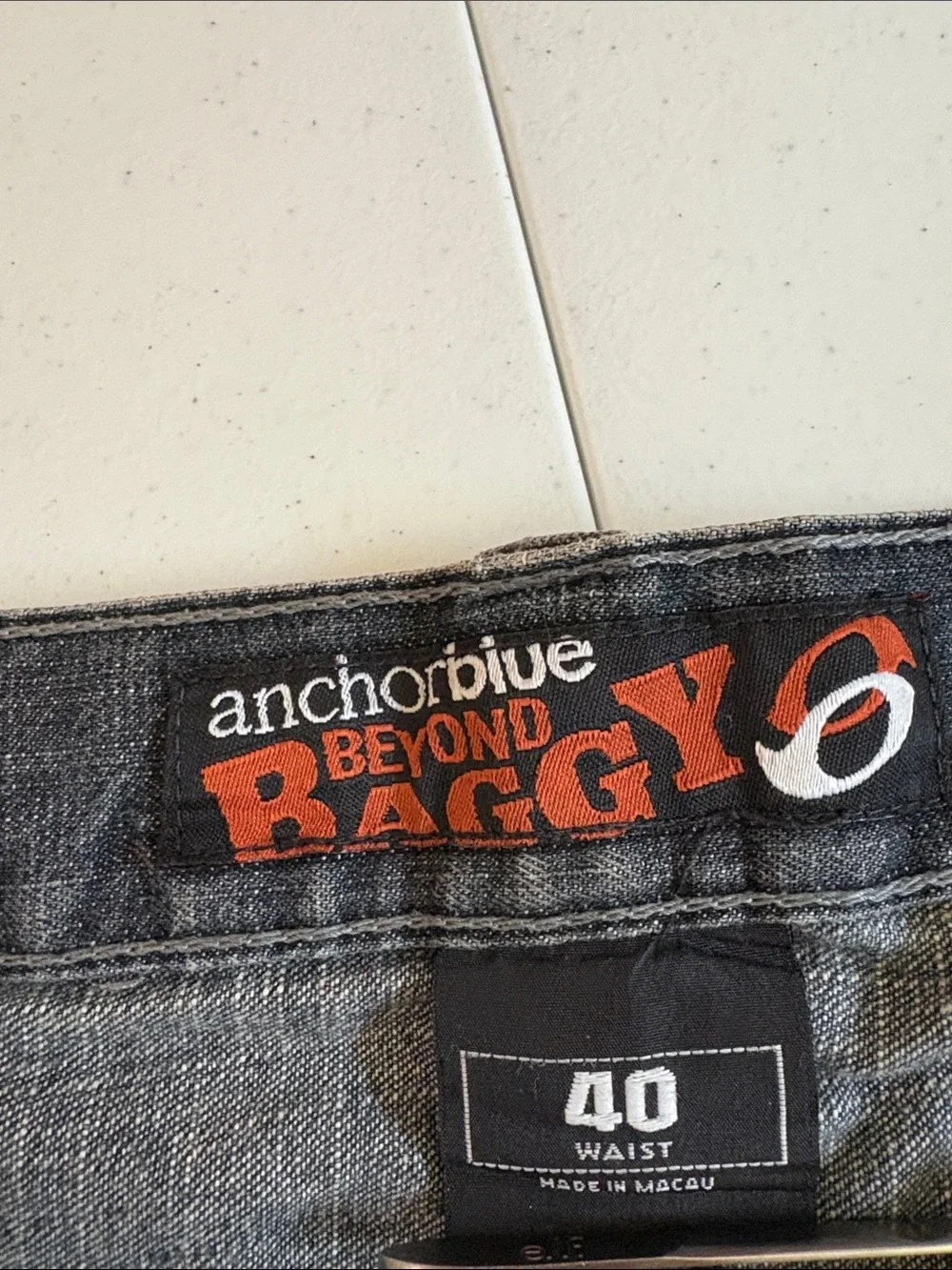ANCHOR BLUE Vintage Y2K Beyond Baggy Men's Embroidered Shorts size 40